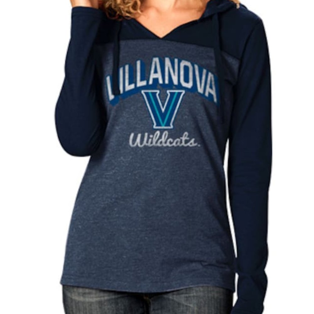 Villanova Wildcats Women's Navy Long Sleeve Tee NWT